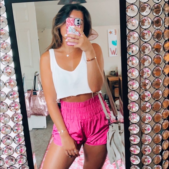 Meet your Posher, Ciera - Picture 3 of 4